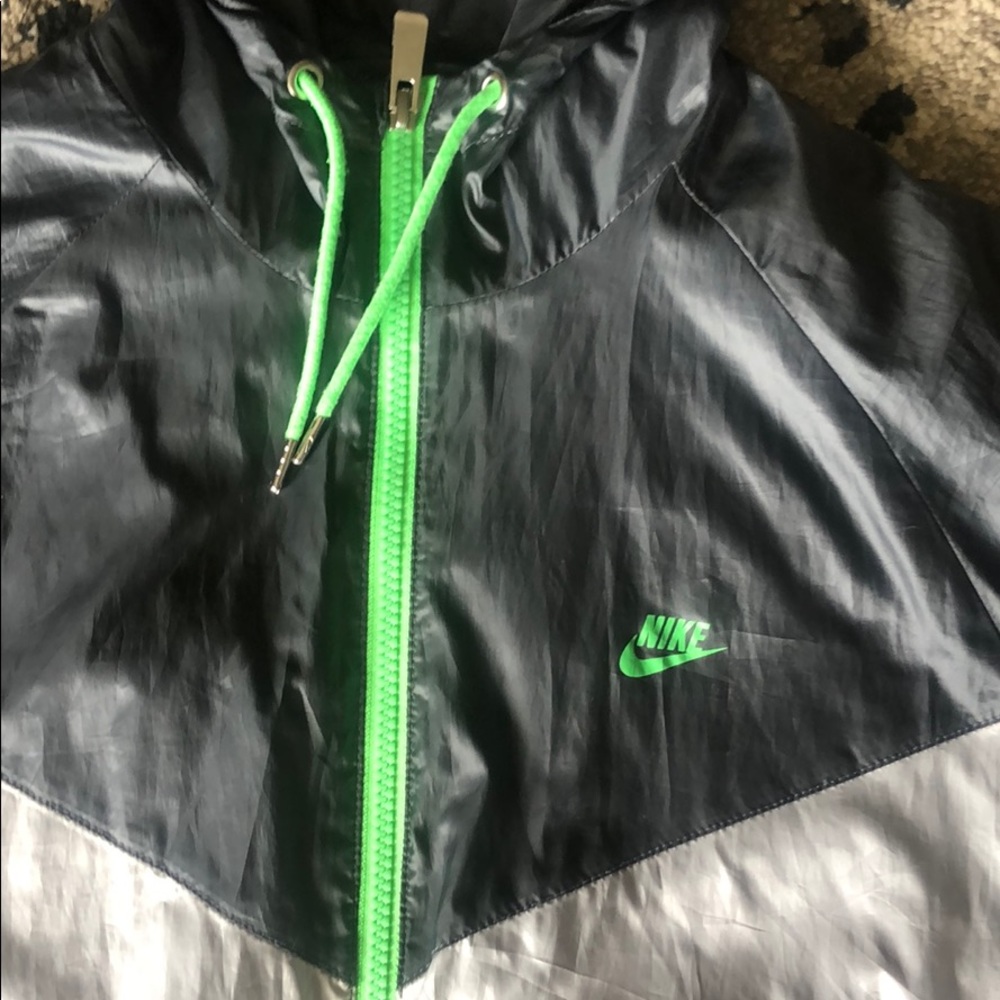 Nike Zip-Up Jacket - Picture 4 of 8